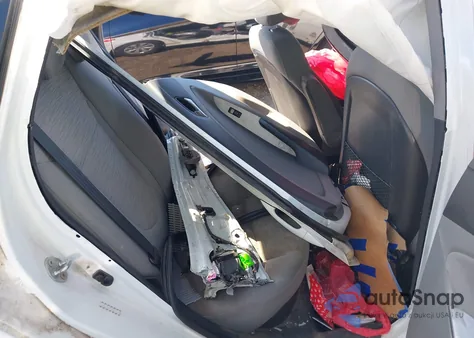 2017 Hyundai Accent Se из США, поврежденный, VIN KMHCT4AE8HU232920